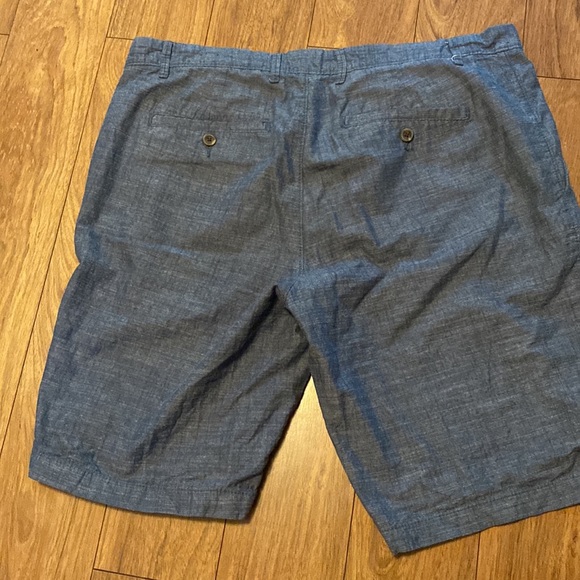 Lightweight shorts - Picture 4 of 4